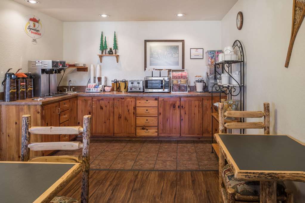 Super 8 By Wyndham Kalispell Glacier National Park Restaurant photo